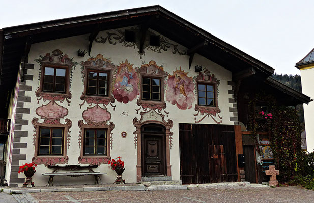 Lüftelmalerei in Vils in Tirol