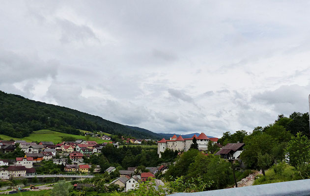 Die Burg in Žužemberk
