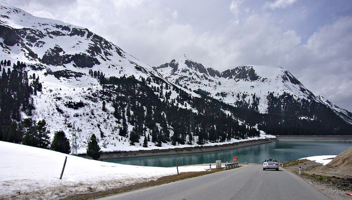 Der Stausee im Winter