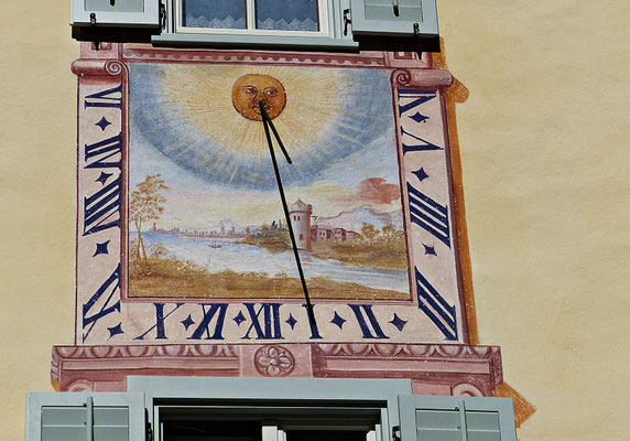 Sonnenuhr
