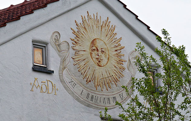Sonnenuhr