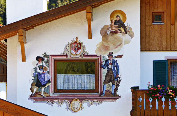 Lüftlmalereien von der Familie Pfeffer