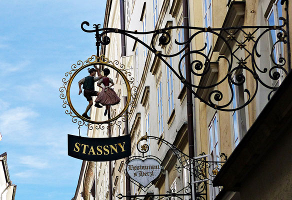 Nasenschild in Salzburg