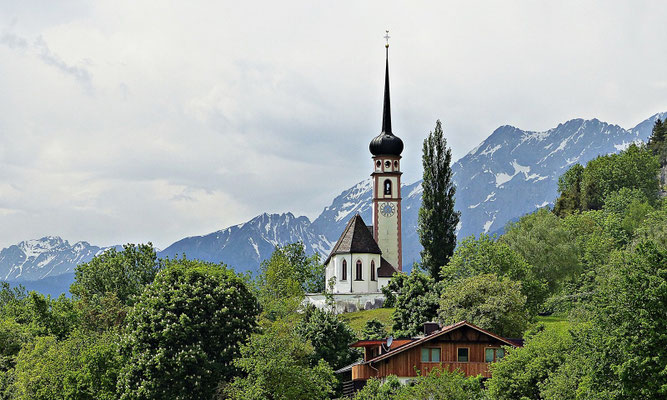 Die Pfarrkirche von Leiblfing