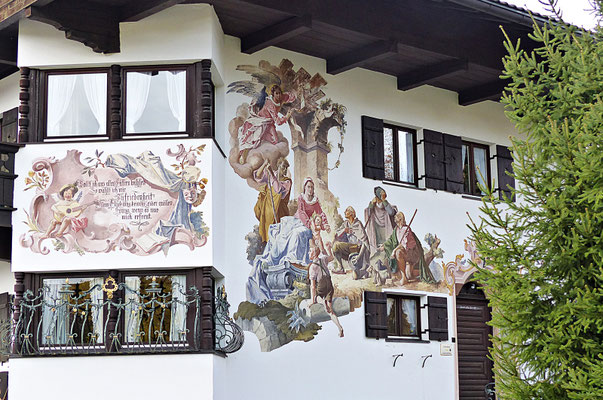 Lüftlmalereien von der Familie Pfeffer