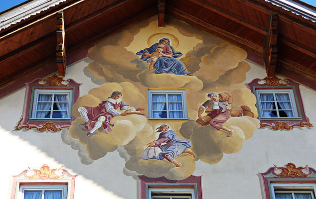 Lüftlmalereien von der Familie Pfeffer