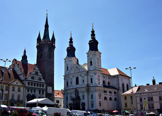 Jesuitenkirche und schwarzer Turm