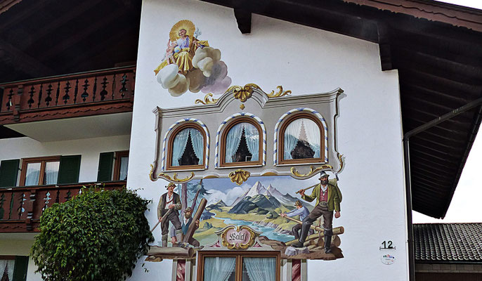 Lüftlmalereien von der Familie Pfeffer
