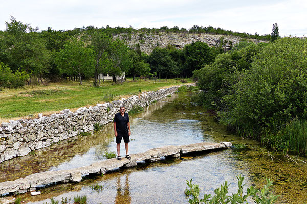 An der Cetina