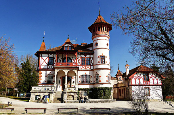 Das Kurparkschlösschen in Herrsching am Ammersee