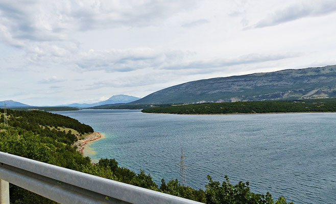 Der Peruća Stausee