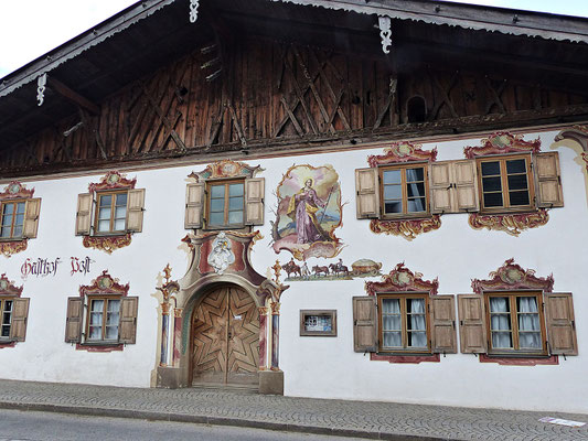 Lüftlmalereien von der Familie Pfeffer