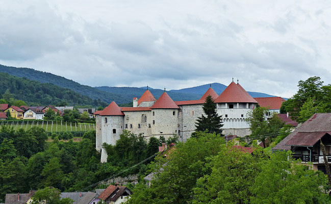 Die Burg in Žužemberk