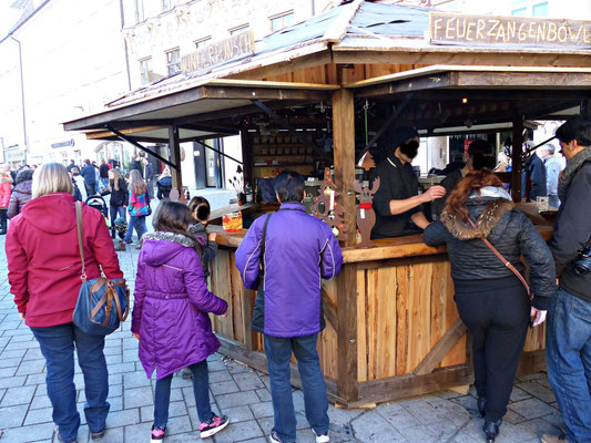 Beim Weihnachtsmarkt