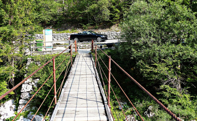 Hängebrücke über die Socca