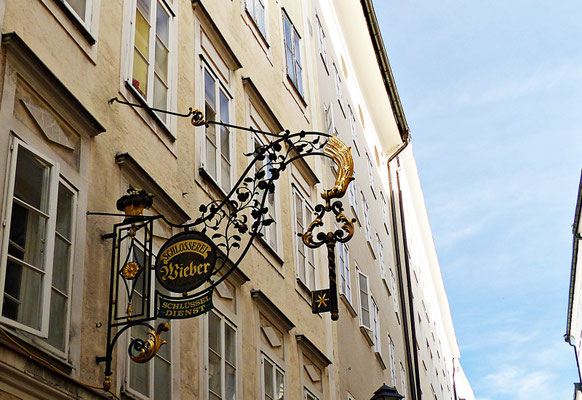 Nasenschild in Salzburg