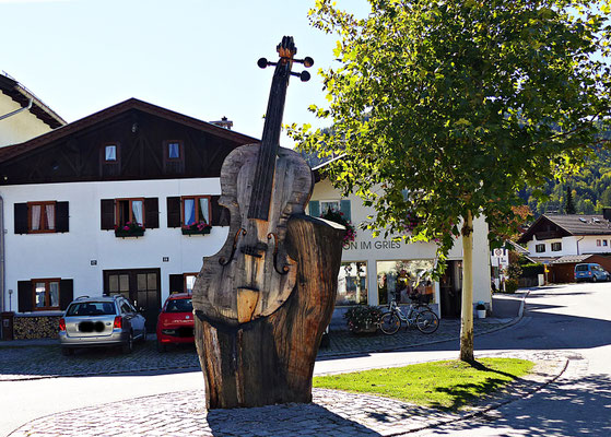 Holzschitzerei in Mittenwald