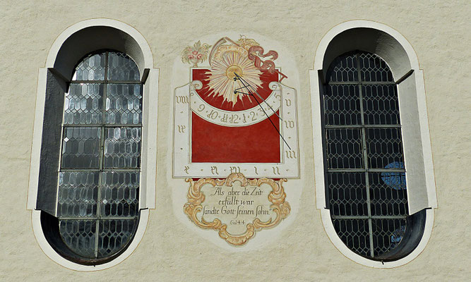 Sonnenuhr