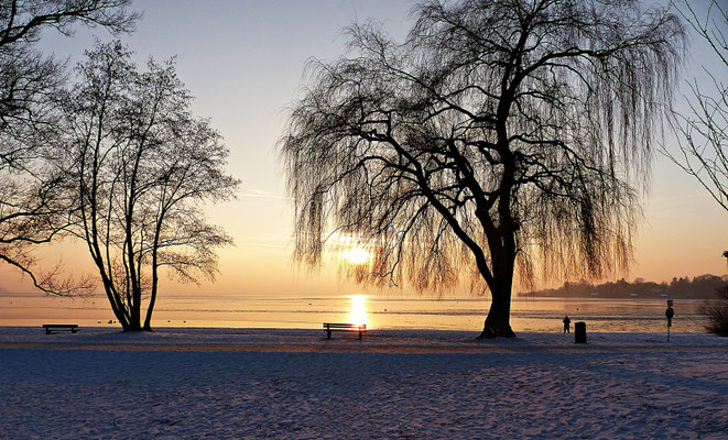 Winterlicher Sonnenuntergang beim Ammersee