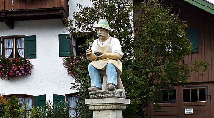 Holzschnitzerei in Unterammergau