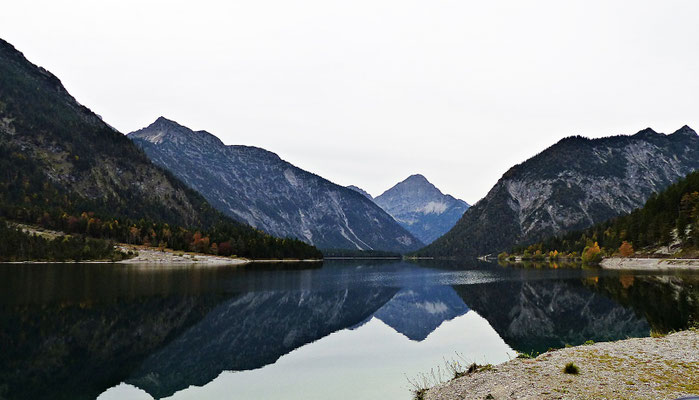Der Plansee im Herbst