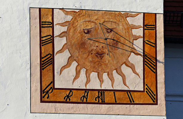 Sonnenuhr