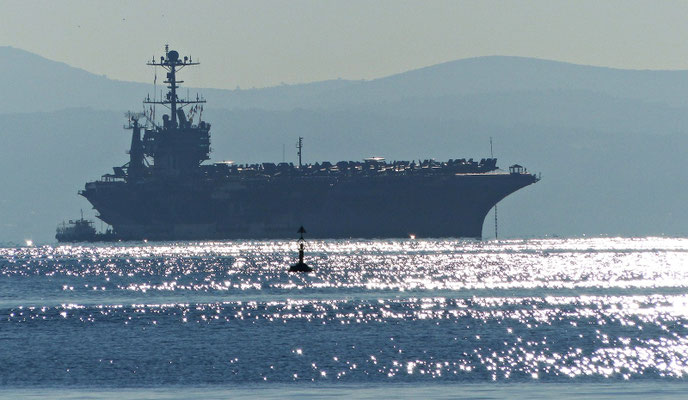 Flugzeugträger USS Truman vor Split
