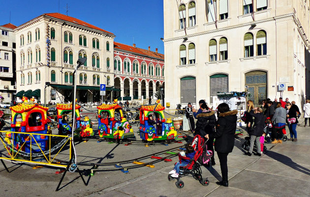 Beim Weihnachtsmarkt