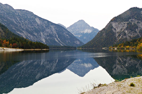 Der Plansee im Herbst