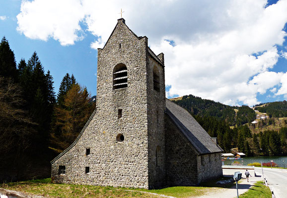 Kirche St. Bernhard