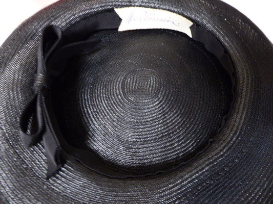 FORTIES - Black straw saucer style with lovely bow under the brim. €65