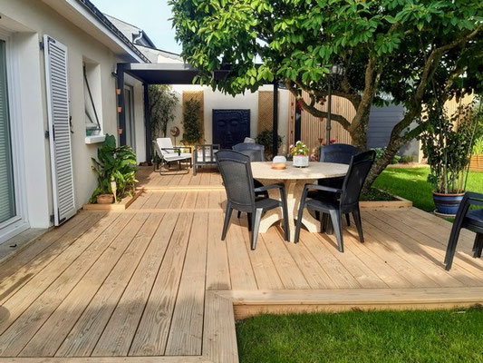 Terrasse arbre intégré