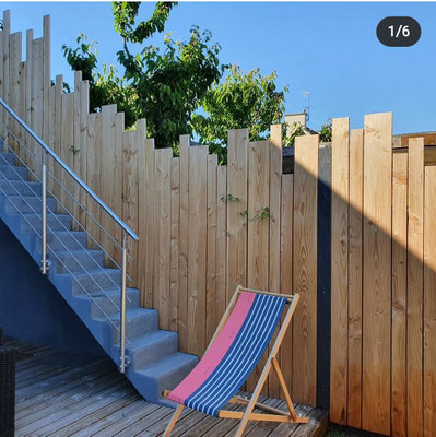 Clôture Type N°1 planches avec largeurs/hauteurs variées