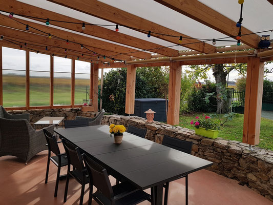 Préau pergola