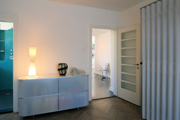 8-Zimmer Wohnung Höngg Schlafzimmer