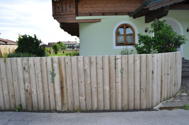Umzäunung mit Palisaden