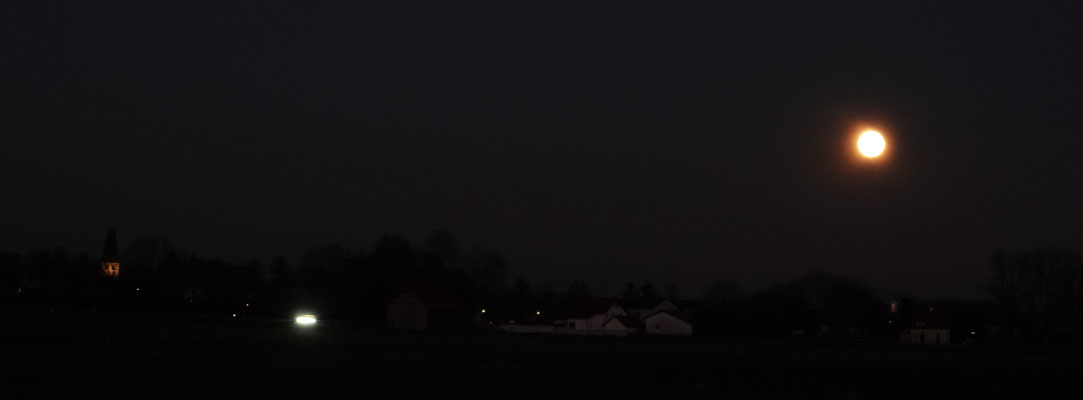 F8, 0,33sec ISO800