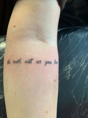 Fine-Line Tattoo Beispiel – Inkfluencer Wien