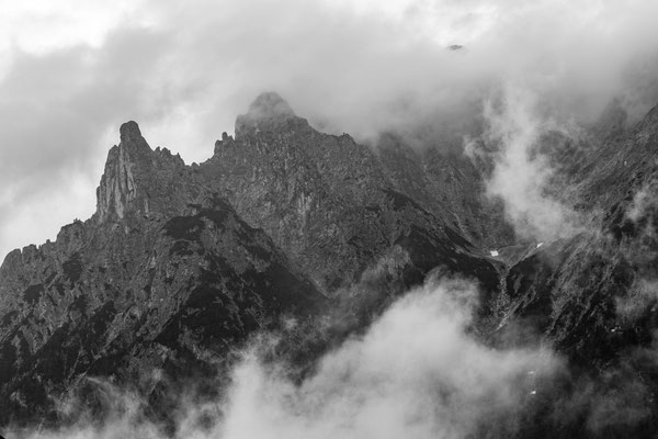 Karwendelgebirge in Schwarzweiß