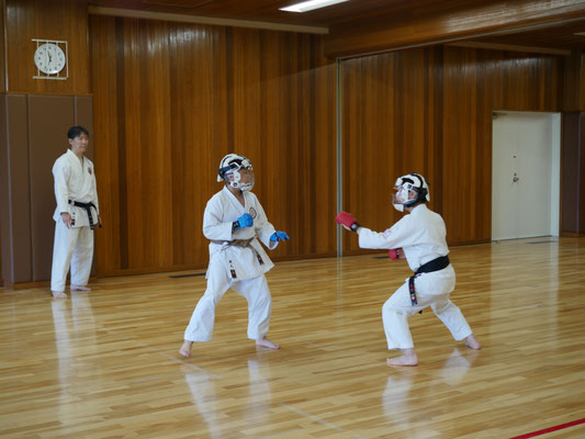 健進会の大きな子どもたちは組手が上手