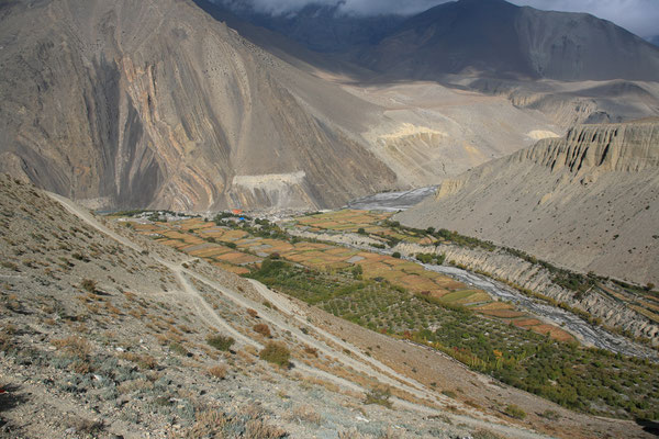 Unterwegs-zu-Fuss-Mustang-Tour-Nepal-E573