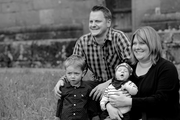 Familienshooting-Schwarz-Weiss-Fotos-M263