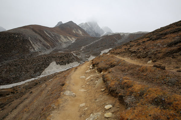 Everest-Schnee-kalt-Gruppe-D679