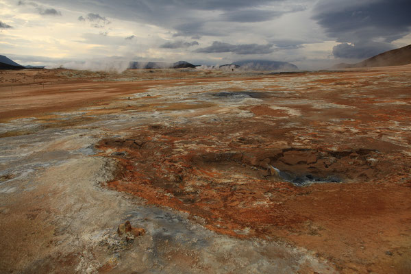 Námafjall-Solfataren-Fumarolen-ISLAND-3-1-Tour-G375