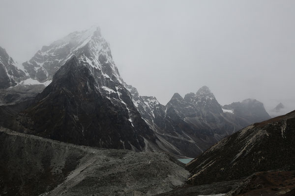 Everest-Schnee-kalt-Gruppe-D676