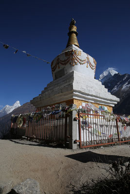 Stupa-Tempel-Buddhismus-B700