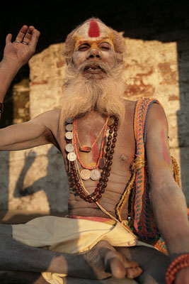 Sadhus-Pashupathinath-Kathmandu-F182