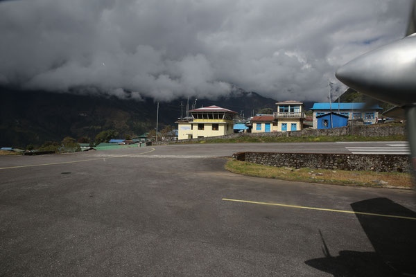 Landung-Lukla-Everest-Region-Nepal-D190