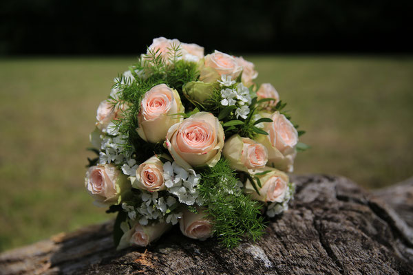 Hochzeitsfotograf-Eure-Hochzeit-neugierig-N205