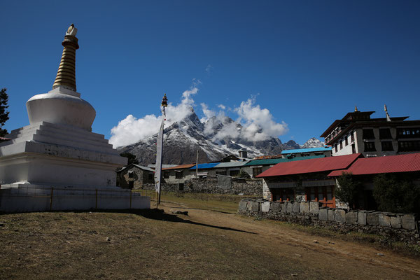 Solo-Khumbu-Trek-Nepal-Everest-Abenteurer-Rueckweg-D885